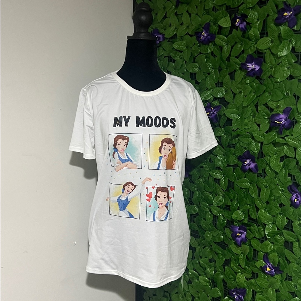 NEW Women’s White Graphic T-Shirt with Cartoon Print Size L